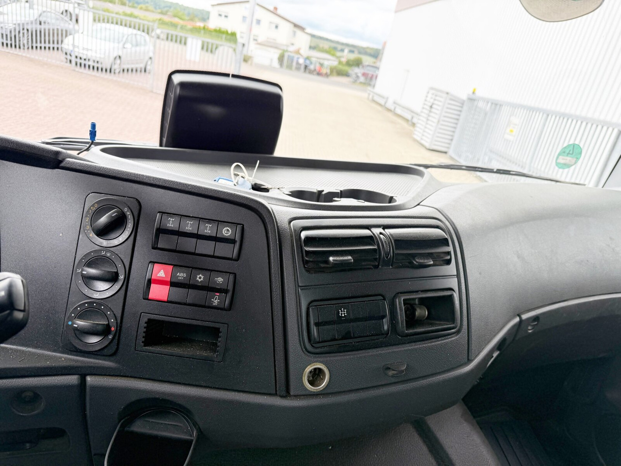 Mercedes-Benz Atego 1530 AK 4x4 Atego 1530 AK 4x4 - Sklápač: obrázok 5 Mercedes-Benz Atego 1530 AK 4x4 Atego 1530 AK 4x4 - Sklápač: obrázok 5