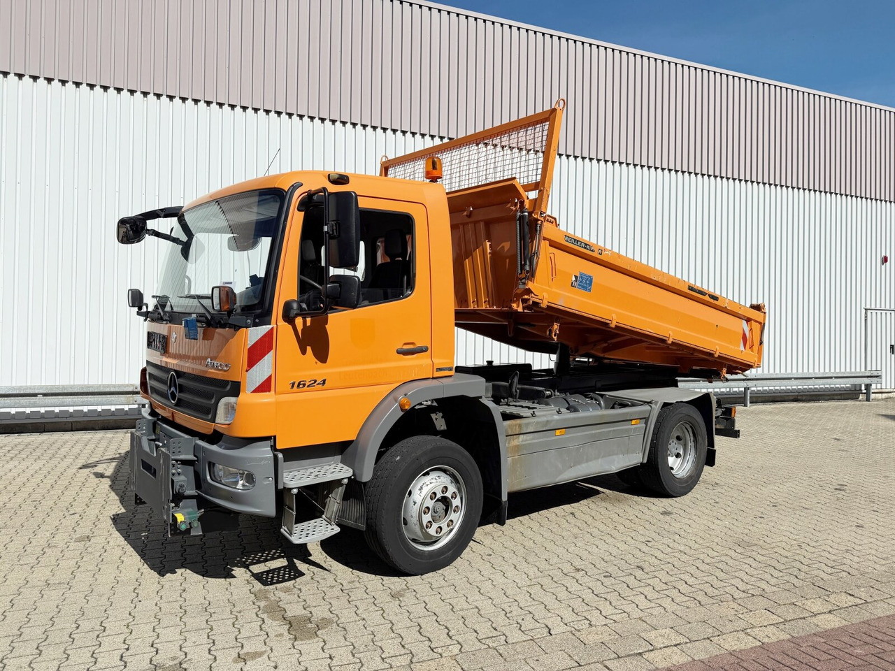 Mercedes-Benz Atego 1624 AK 4x4 Atego 1624 AK 4x4, Winterdienstausstattung - Sklápač: obrázok 1 Mercedes-Benz Atego 1624 AK 4x4 Atego 1624 AK 4x4, Winterdienstausstattung - Sklápač: obrázok 1