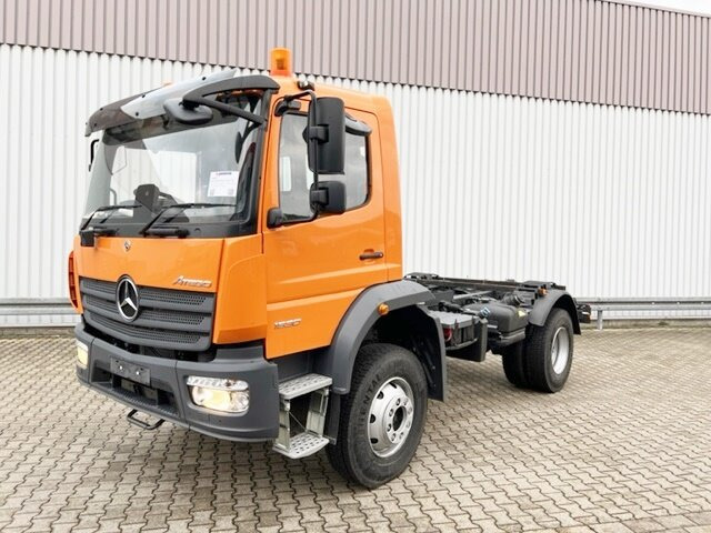 Mercedes-Benz Atego 1630 AK 4x4 Atego 1630 AK 4x4, 2x Nebenantrieb, Rechtslenker - Podvozek s kabinou: obrázok 1 Mercedes-Benz Atego 1630 AK 4x4 Atego 1630 AK 4x4, 2x Nebenantrieb, Rechtslenker - Podvozek s kabinou: obrázok 1