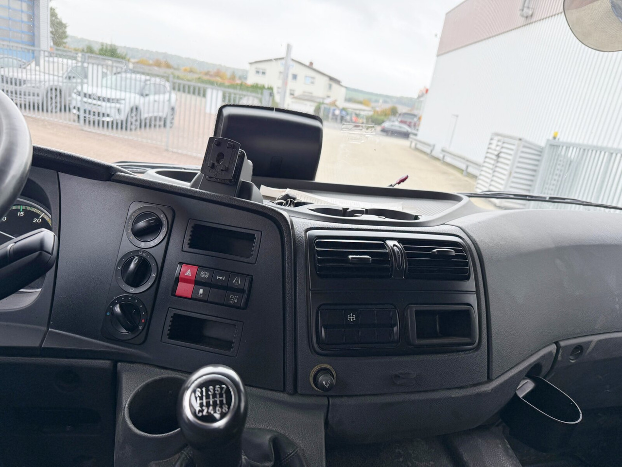 Mercedes-Benz Atego 1630 K 4x2 Atego 1630 K 4x2, Meiller 3-Seiten, 2 x AHK Öl - Sklápač: obrázok 3 Mercedes-Benz Atego 1630 K 4x2 Atego 1630 K 4x2, Meiller 3-Seiten, 2 x AHK Öl - Sklápač: obrázok 3