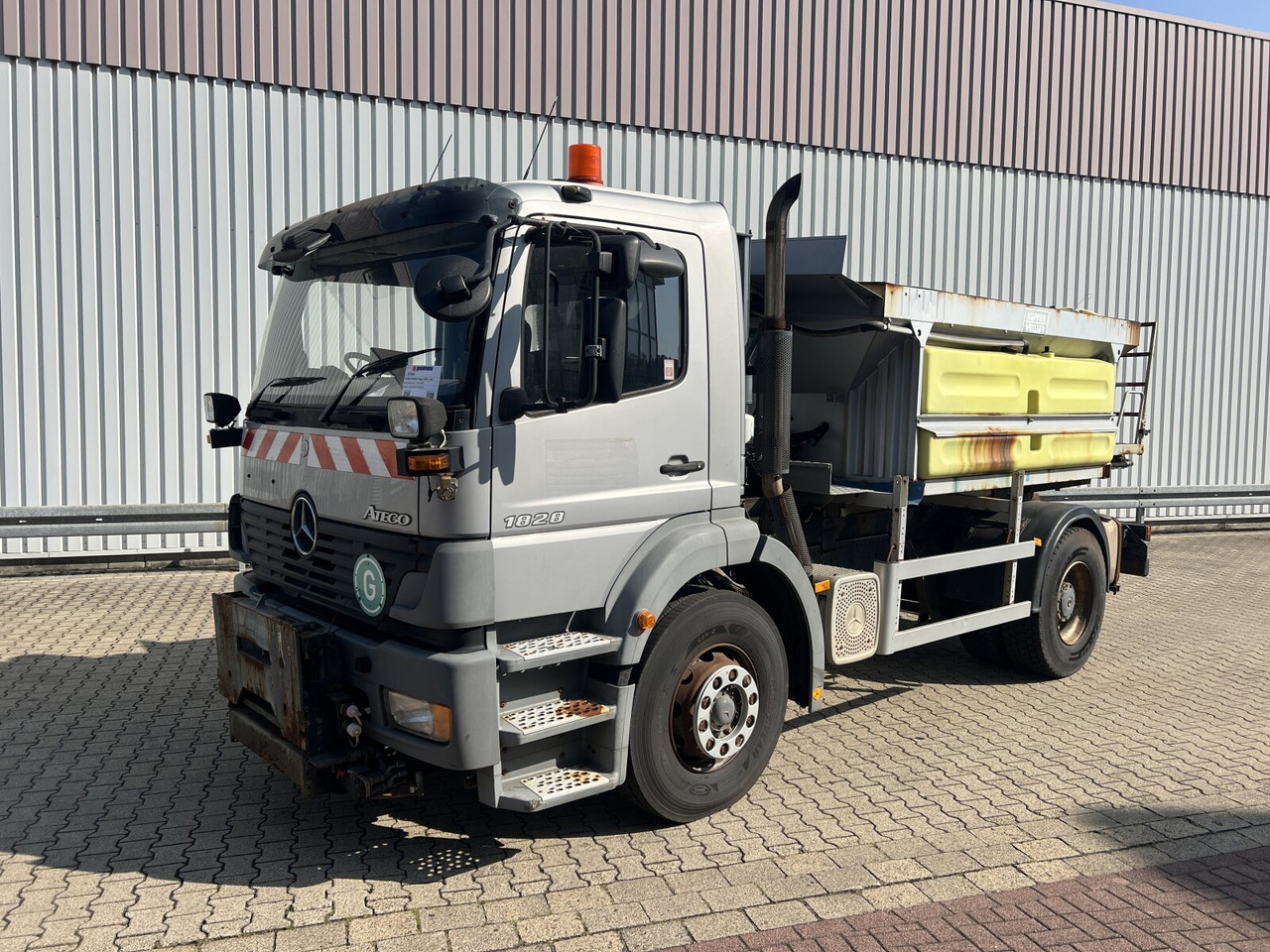 Mercedes-Benz Atego 1828 L 4x2 Atego 1828 L 4x2, Rechtslenker, Winterdienstaustattung - Podvozek s kabinou: obrázok 1 Mercedes-Benz Atego 1828 L 4x2 Atego 1828 L 4x2, Rechtslenker, Winterdienstaustattung - Podvozek s kabinou: obrázok 1