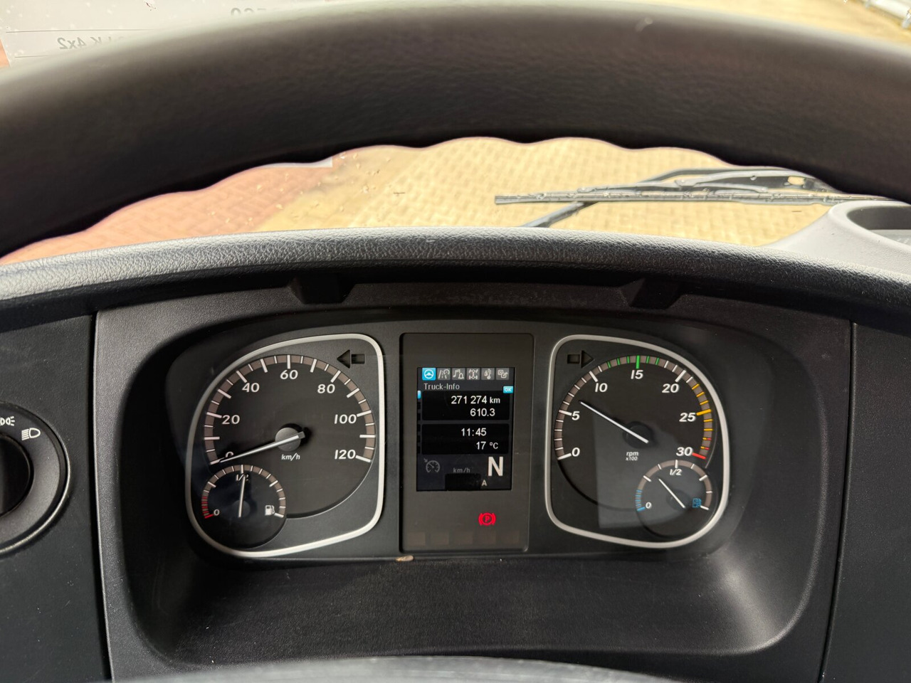 Mercedes-Benz Atego 818/23 LK 4x2 Atego 818/23 LK 4x2, 2x AHK - Sklápač: obrázok 4 Mercedes-Benz Atego 818/23 LK 4x2 Atego 818/23 LK 4x2, 2x AHK - Sklápač: obrázok 4