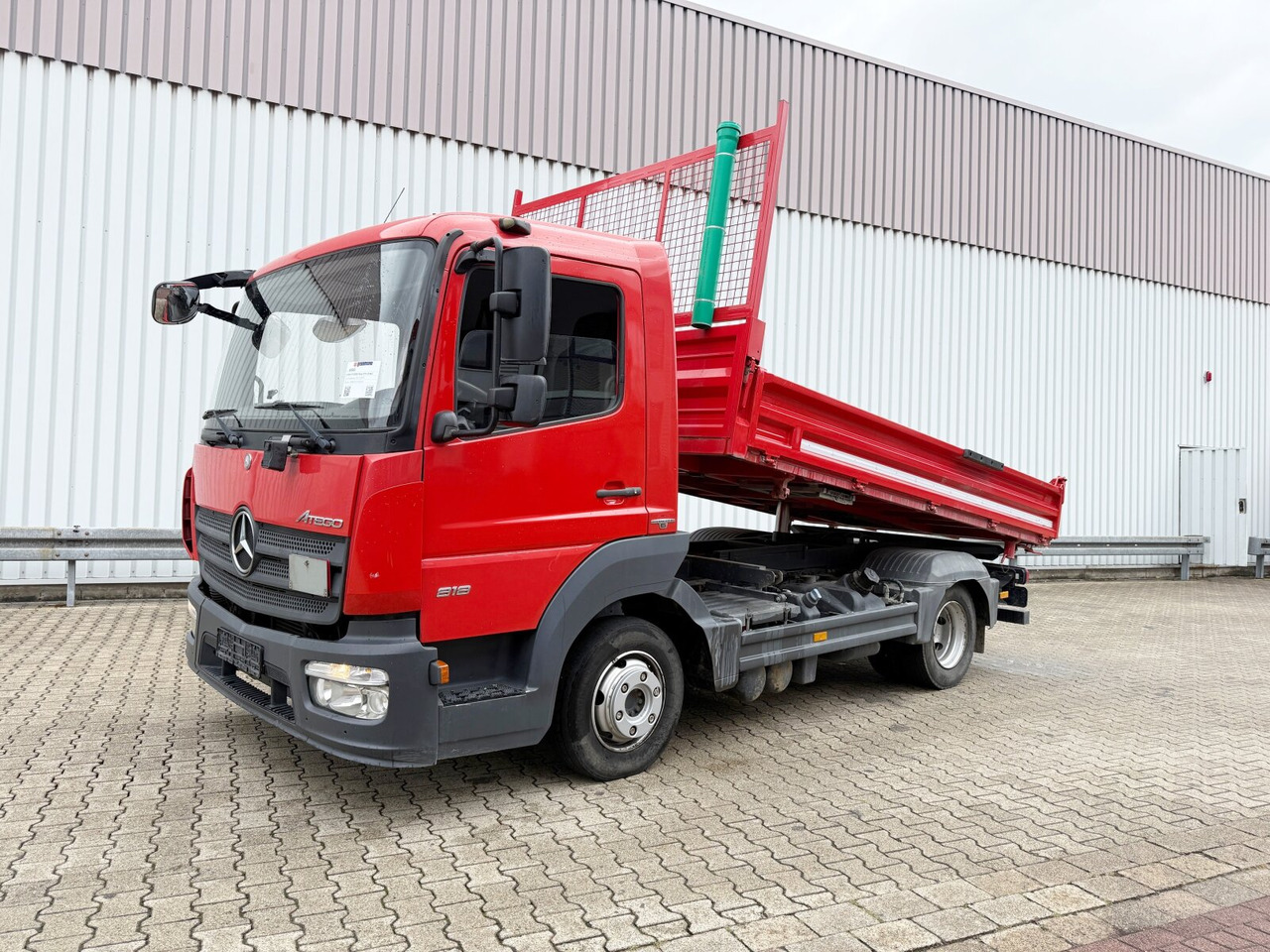 Mercedes-Benz Atego 818/23 LK 4x2 Atego 818/23 LK 4x2, 2x AHK - Sklápač: obrázok 1 Mercedes-Benz Atego 818/23 LK 4x2 Atego 818/23 LK 4x2, 2x AHK - Sklápač: obrázok 1