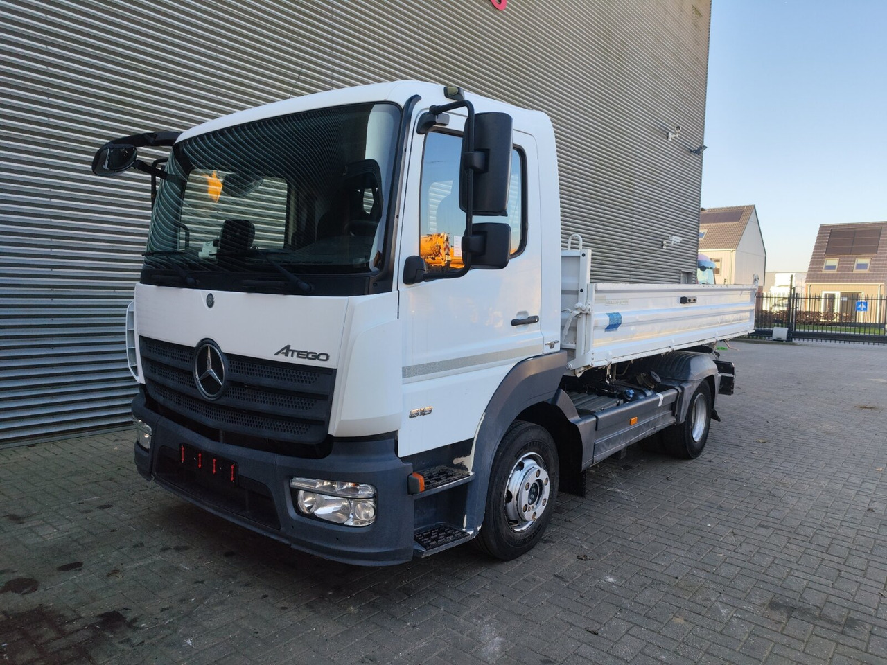 Mercedes-Benz Atego 818 K 4x2 Atego 818 K 4x2, Meiller-Kipper, - Sklápač: obrázok 1 Mercedes-Benz Atego 818 K 4x2 Atego 818 K 4x2, Meiller-Kipper, - Sklápač: obrázok 1