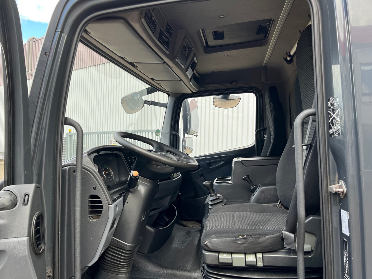 Mercedes-Benz Atego 818 L 4x2 Atego 818 L 4x2 mit MBB LBW, 4x Vorhanden! - Skříňový nákladní auto: obrázok 2 Mercedes-Benz Atego 818 L 4x2 Atego 818 L 4x2 mit MBB LBW, 4x Vorhanden! - Skříňový nákladní auto: obrázok 2