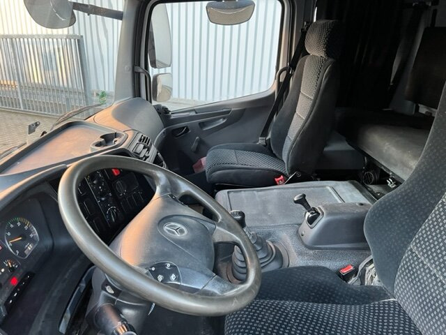 Mercedes-Benz Atego 822 4x2 Atego 822 4x2, Doka mit Kombisitzbank - Plachtové nákladné vozidlo: obrázok 2 Mercedes-Benz Atego 822 4x2 Atego 822 4x2, Doka mit Kombisitzbank - Plachtové nákladné vozidlo: obrázok 2