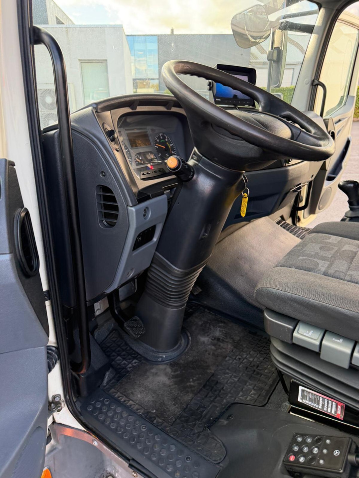 Mercedes-Benz Atego Atego 816 4 x 2 - Valníkový/ Plošinový nákladný automobil: obrázok 5 Mercedes-Benz Atego Atego 816 4 x 2 - Valníkový/ Plošinový nákladný automobil: obrázok 5