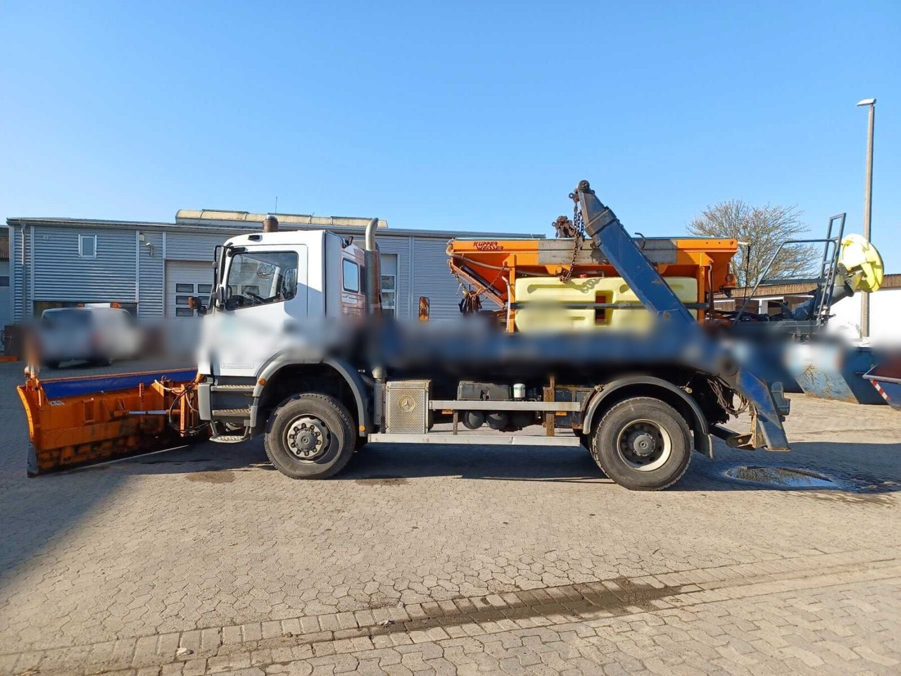 Mercedes-Benz Axor 1824 4x4 Axor 1824 4x4, Tele-Absetzer, Winterdienstausstattung - Ramenový nosič kontajnerov: obrázok 2 Mercedes-Benz Axor 1824 4x4 Axor 1824 4x4, Tele-Absetzer, Winterdienstausstattung - Ramenový nosič kontajnerov: obrázok 2