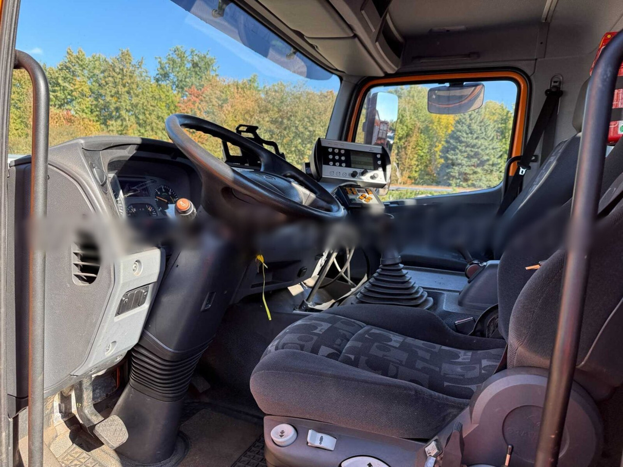 Mercedes-Benz Axor 1824 L 4x2 Axor 1824 L 4x2, Motorabtrieb, Winterdienstausstattung - Hákový nosič kontajnerov: obrázok 5 Mercedes-Benz Axor 1824 L 4x2 Axor 1824 L 4x2, Motorabtrieb, Winterdienstausstattung - Hákový nosič kontajnerov: obrázok 5