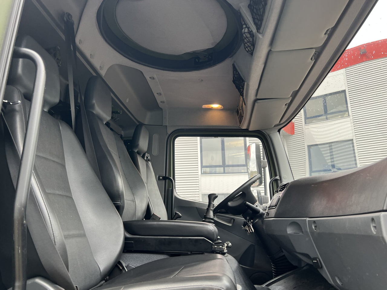 Mercedes-Benz Axor 1829 A 4x4 Axor 1829 A 4x4, Ex- - Valníkový/ Plošinový nákladný automobil: obrázok 2 Mercedes-Benz Axor 1829 A 4x4 Axor 1829 A 4x4, Ex- - Valníkový/ Plošinový nákladný automobil: obrázok 2