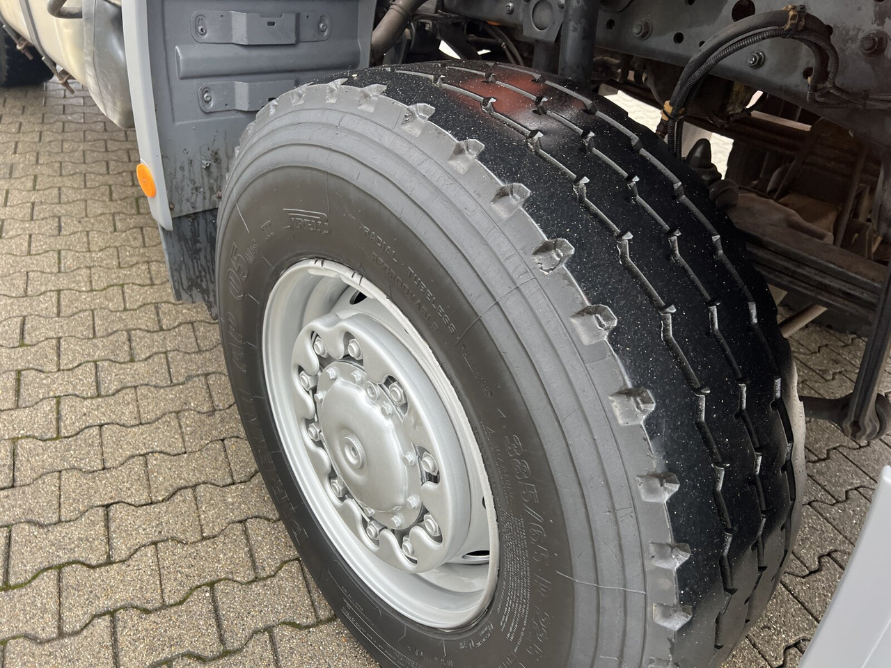 Mercedes-Benz Axor 1833 AK 4x4 Axor 1833 AK 4x4, Winterdienstausstattung - Sklápač: obrázok 5 Mercedes-Benz Axor 1833 AK 4x4 Axor 1833 AK 4x4, Winterdienstausstattung - Sklápač: obrázok 5