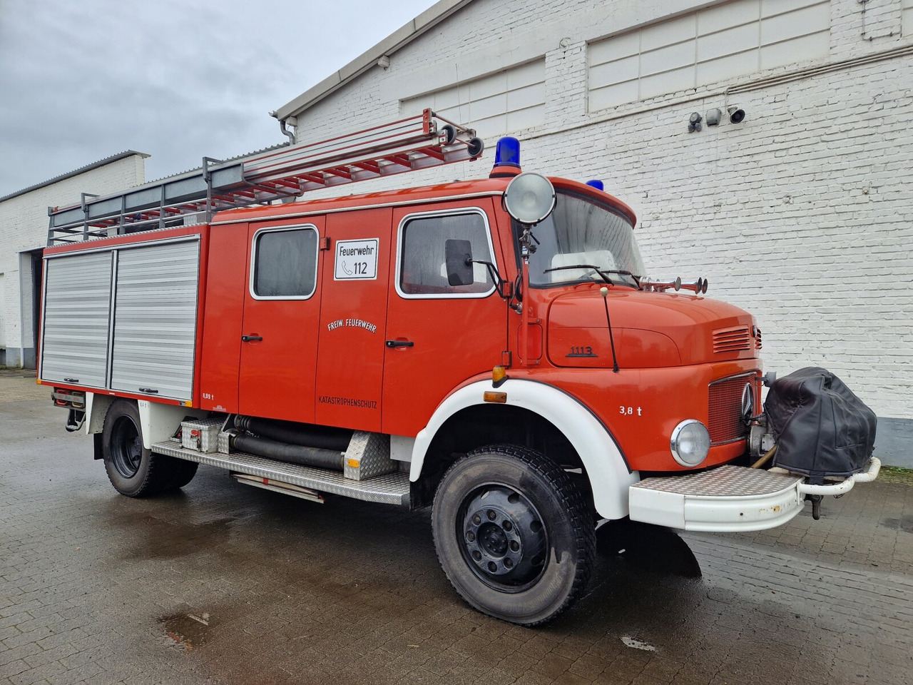 Mercedes-Benz LAF 1113 B 4x4 Doka LAF 1113 B 4x4 Doka, LF 16 TS - Hasičské vozidlo: obrázok 1 Mercedes-Benz LAF 1113 B 4x4 Doka LAF 1113 B 4x4 Doka, LF 16 TS - Hasičské vozidlo: obrázok 1