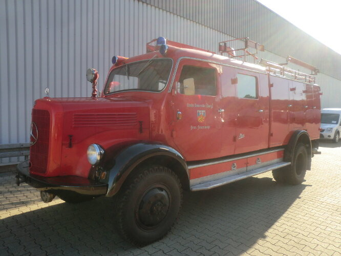 Mercedes-Benz - LAF 311 4x4 LAF 311 4x4 LF16, Feuerwehr - Hasičské vozidlo: obrázok 1 Mercedes-Benz - LAF 311 4x4 LAF 311 4x4 LF16, Feuerwehr - Hasičské vozidlo: obrázok 1
