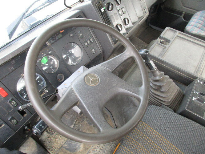 Mercedes-Benz SK 1824 AK 4x4 SK 1824 AK 4x4 Chassis - Podvozek s kabinou: obrázok 4 Mercedes-Benz SK 1824 AK 4x4 SK 1824 AK 4x4 Chassis - Podvozek s kabinou: obrázok 4