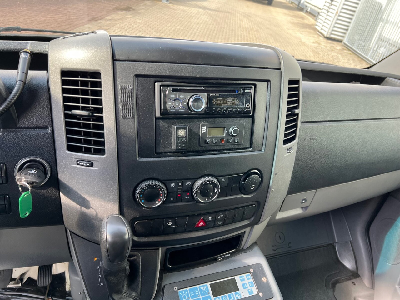 Sanitka Mercedes-Benz Sprinter 313 CDI 4x2 Sprinter 313 CDI 4x2, EEV, Krankenwagen: obrázok 6 Sanitka Mercedes-Benz Sprinter 313 CDI 4x2 Sprinter 313 CDI 4x2, EEV, Krankenwagen: obrázok 6