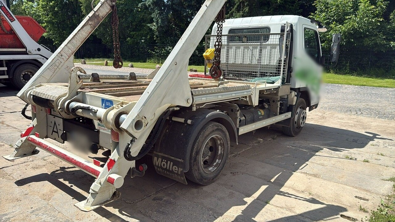 Mitsubishi Canter Fuso 7C15 4x2 Canter Fuso 7C15 4x2, Tele-Absetzer, Vereiterbar bis 10m³ - Ramenový nosič kontajnerov: obrázok 5 Mitsubishi Canter Fuso 7C15 4x2 Canter Fuso 7C15 4x2, Tele-Absetzer, Vereiterbar bis 10m³ - Ramenový nosič kontajnerov: obrázok 5