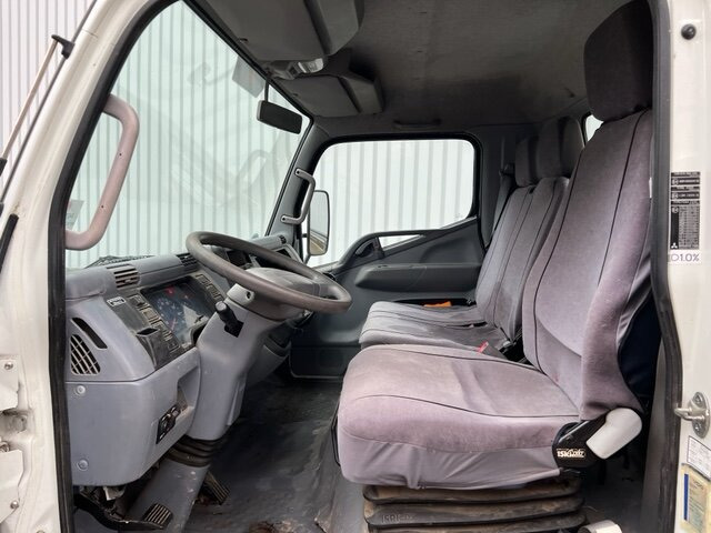 Mitsubishi Canter Fuso 7C15D 4x2 Canter Fuso 7C15D 4x2 - Sklápač: obrázok 2 Mitsubishi Canter Fuso 7C15D 4x2 Canter Fuso 7C15D 4x2 - Sklápač: obrázok 2