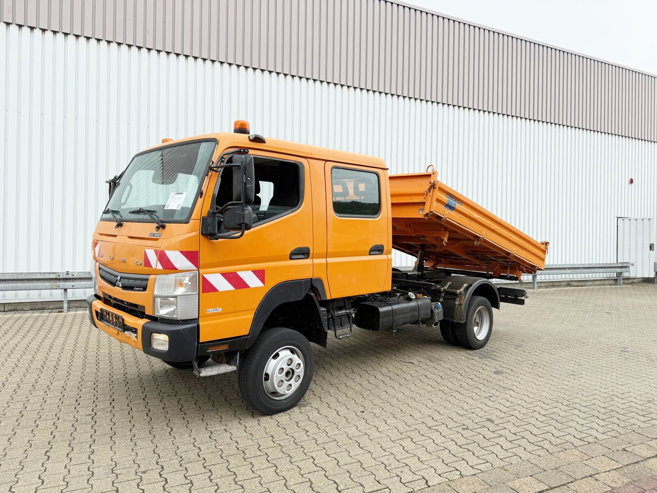 Mitsubishi Fuso 6C18D 4x4 Doka Fuso 6C18D 4x4 Doka - Sklápač: obrázok 1 Mitsubishi Fuso 6C18D 4x4 Doka Fuso 6C18D 4x4 Doka - Sklápač: obrázok 1