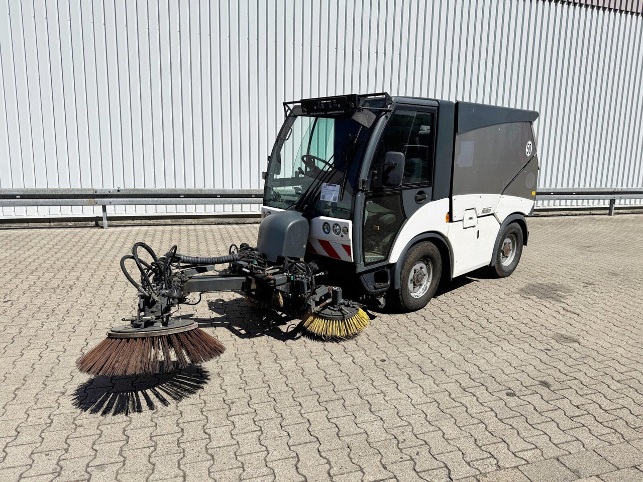 Hako Multicar Citymaster 2000 3B Kehrmaschine 4x2 Multicar Citymaster 2000 3B Kehrmaschine 4x2 - Nákladné auto: obrázok 1 Hako Multicar Citymaster 2000 3B Kehrmaschine 4x2 Multicar Citymaster 2000 3B Kehrmaschine 4x2 - Nákladné auto: obrázok 1