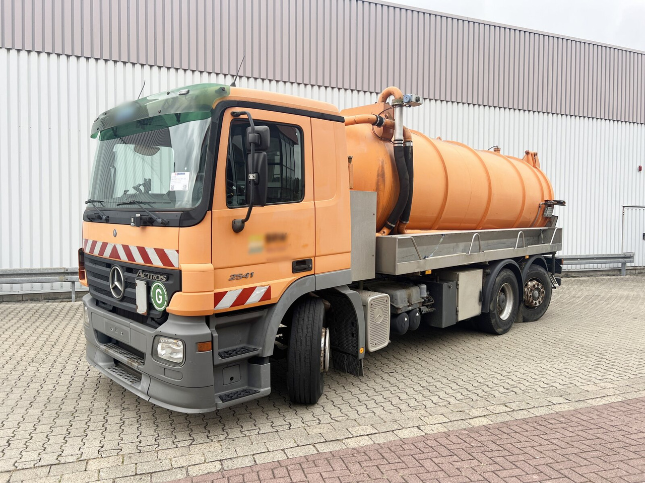 Mercedes-Benz Actros 2541 L 6x2 Actros 2541 L 6x2, Lenkachse, Küller Saug- und Spülwagen ca. 14m³ - Nákladné auto: obrázok 1 Mercedes-Benz Actros 2541 L 6x2 Actros 2541 L 6x2, Lenkachse, Küller Saug- und Spülwagen ca. 14m³ - Nákladné auto: obrázok 1