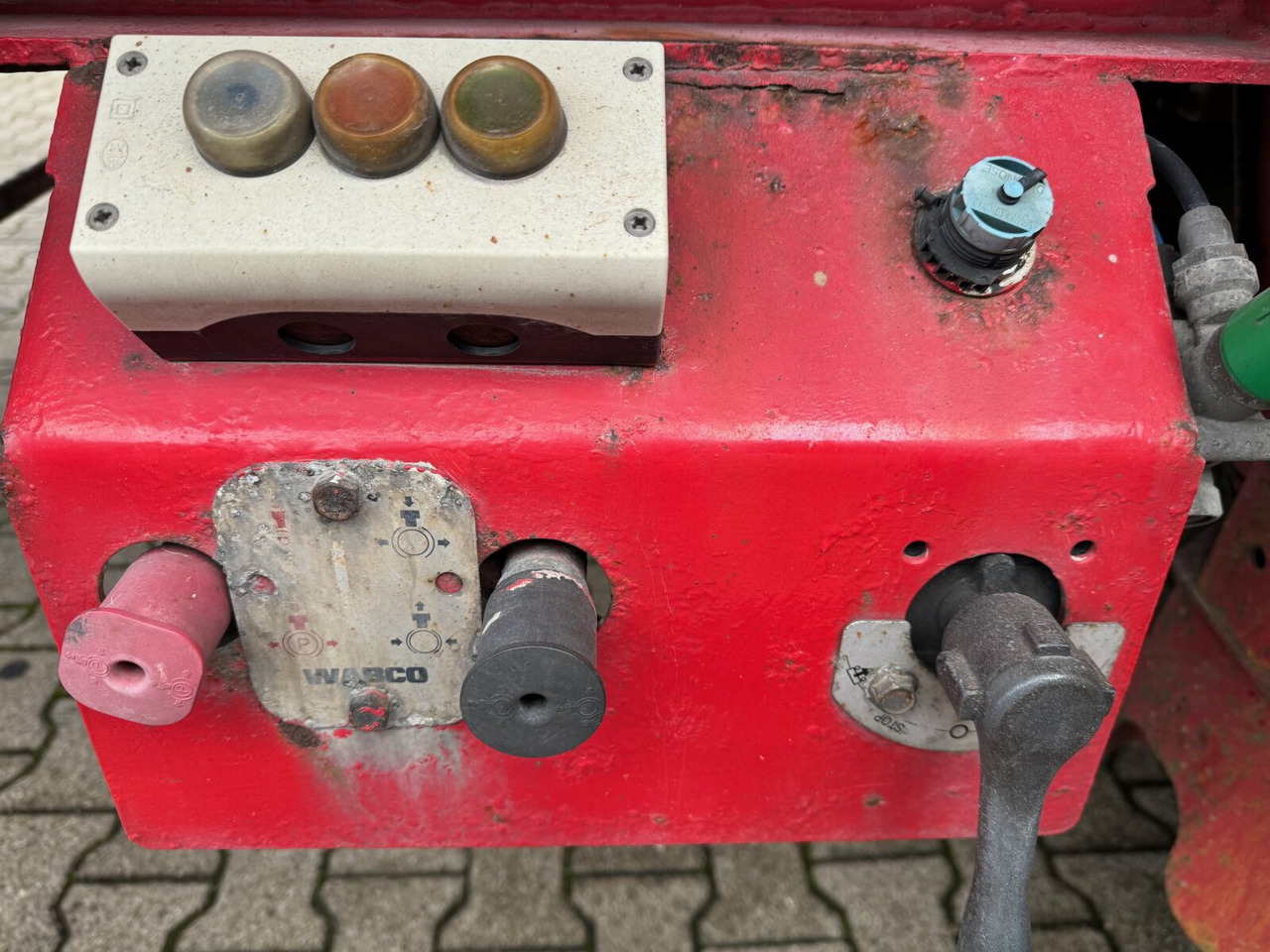 Lück SKF 35 LÜCK SKF 35, Stahlmulde ca. 37m³, Liftachse - Náves: obrázok 2 Lück SKF 35 LÜCK SKF 35, Stahlmulde ca. 37m³, Liftachse - Náves: obrázok 2