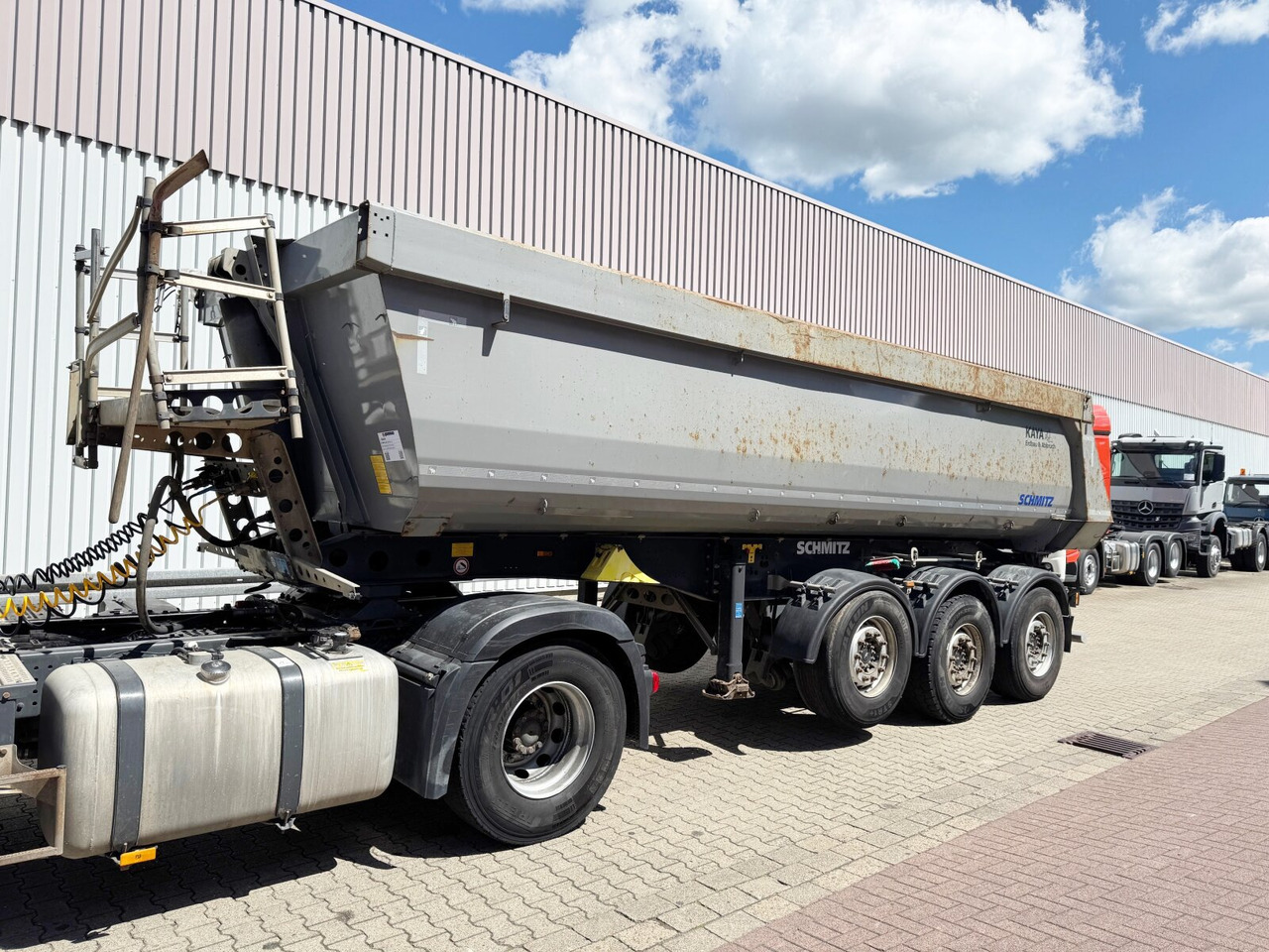 Schmitz Cargobull SKI 24 SL 7.2 SKI 24 SL 7.2, Stahlmulde ca. 24m³, Liftachse - Náves: obrázok 3 Schmitz Cargobull SKI 24 SL 7.2 SKI 24 SL 7.2, Stahlmulde ca. 24m³, Liftachse - Náves: obrázok 3