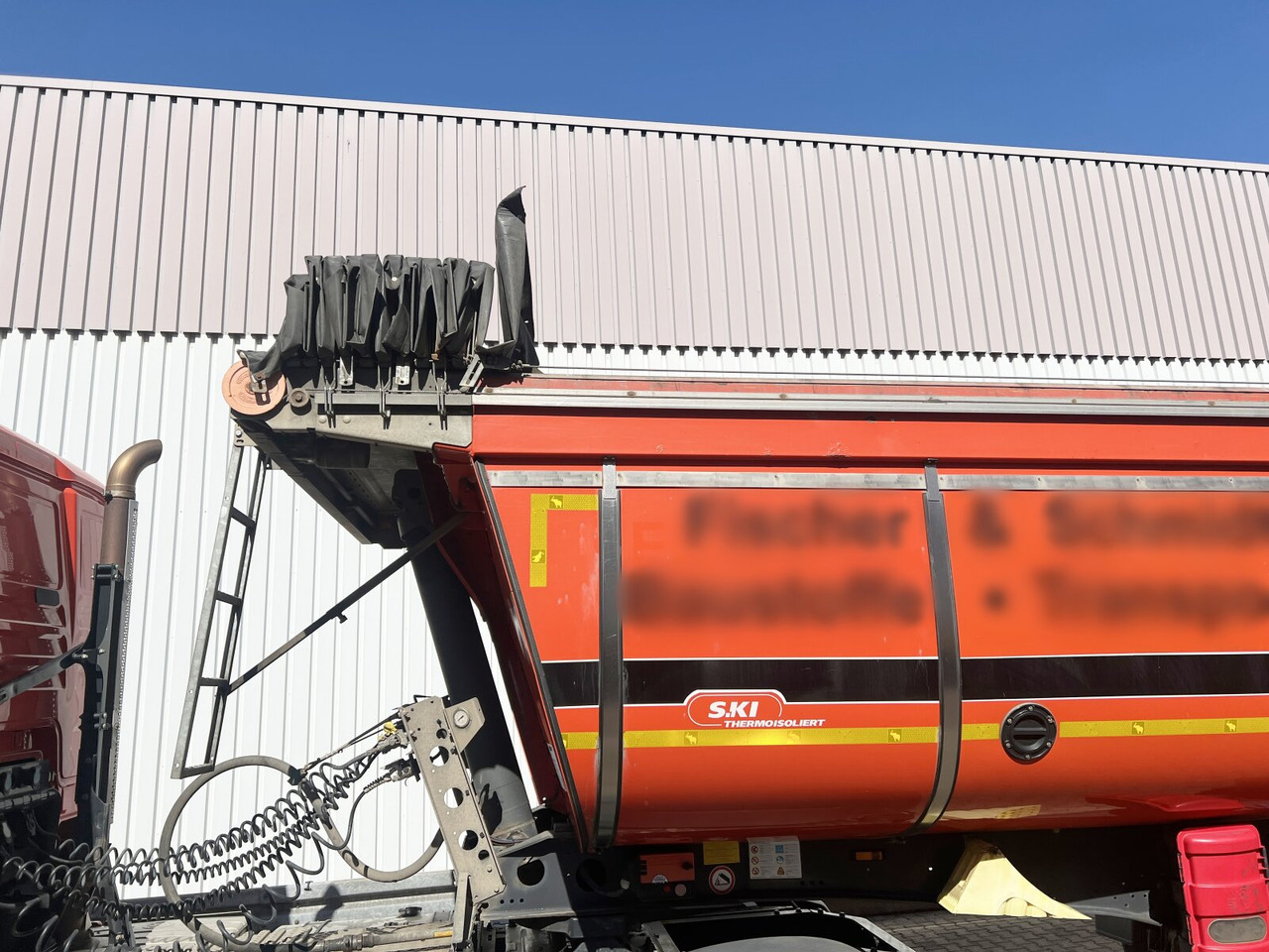 Schmitz Cargobull SKI 24 SL 7.2 SKI 24 SL 7.2, Thermo-Stahlmulde ca. 24m³, Liftachse, E-Verdeck - Náves: obrázok 3 Schmitz Cargobull SKI 24 SL 7.2 SKI 24 SL 7.2, Thermo-Stahlmulde ca. 24m³, Liftachse, E-Verdeck - Náves: obrázok 3