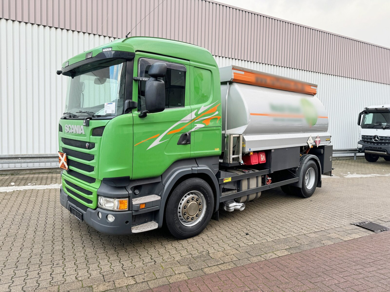 R450 4x2 R450 4x2, Retarder, ADR, Rohr Tank, ca. 14400l - Cisternové vozidlo: obrázok 1 R450 4x2 R450 4x2, Retarder, ADR, Rohr Tank, ca. 14400l - Cisternové vozidlo: obrázok 1