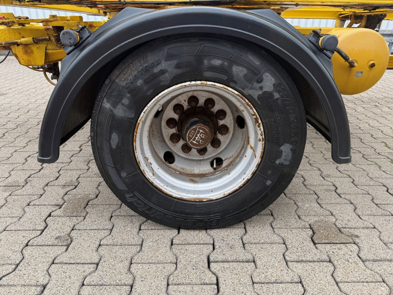 RA-T-Kombi 18,0 RA-T-Kombi 18,0 - Hákový/ Ramenový nosič přívěs: obrázok 3 RA-T-Kombi 18,0 RA-T-Kombi 18,0 - Hákový/ Ramenový nosič přívěs: obrázok 3