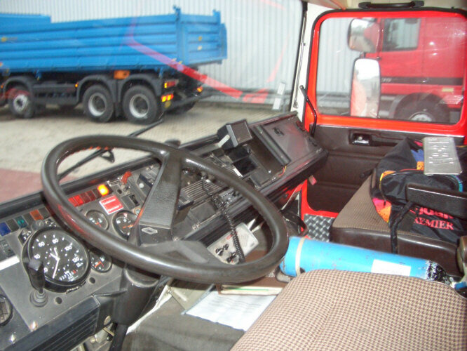 Renault G F231 4x2 - Hasičské vozidlo: obrázok 4 Renault G F231 4x2 - Hasičské vozidlo: obrázok 4