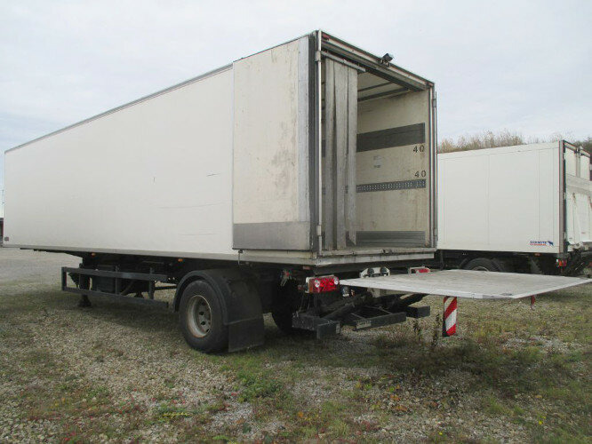 SVKA 10 ZVKA 10 City-Sattel Thermo King SL 200e - Náves chladírenské: obrázok 3 SVKA 10 ZVKA 10 City-Sattel Thermo King SL 200e - Náves chladírenské: obrázok 3