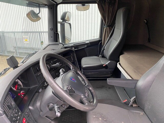 Scania R450 LB 6x2-4 R450 LB 6x2-4 Getränkekoffer, Retarder, Lift-/Lenkachse, Stapleraufnahme - Skříňový nákladní auto: obrázok 4 Scania R450 LB 6x2-4 R450 LB 6x2-4 Getränkekoffer, Retarder, Lift-/Lenkachse, Stapleraufnahme - Skříňový nákladní auto: obrázok 4