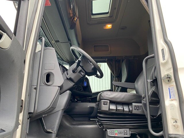Scania R450 LB 6x2-4 R450 LB 6x2-4 Getränkekoffer, Retarder, Lift-/Lenkachse, Stapleraufnahme - Skříňový nákladní auto: obrázok 3 Scania R450 LB 6x2-4 R450 LB 6x2-4 Getränkekoffer, Retarder, Lift-/Lenkachse, Stapleraufnahme - Skříňový nákladní auto: obrázok 3