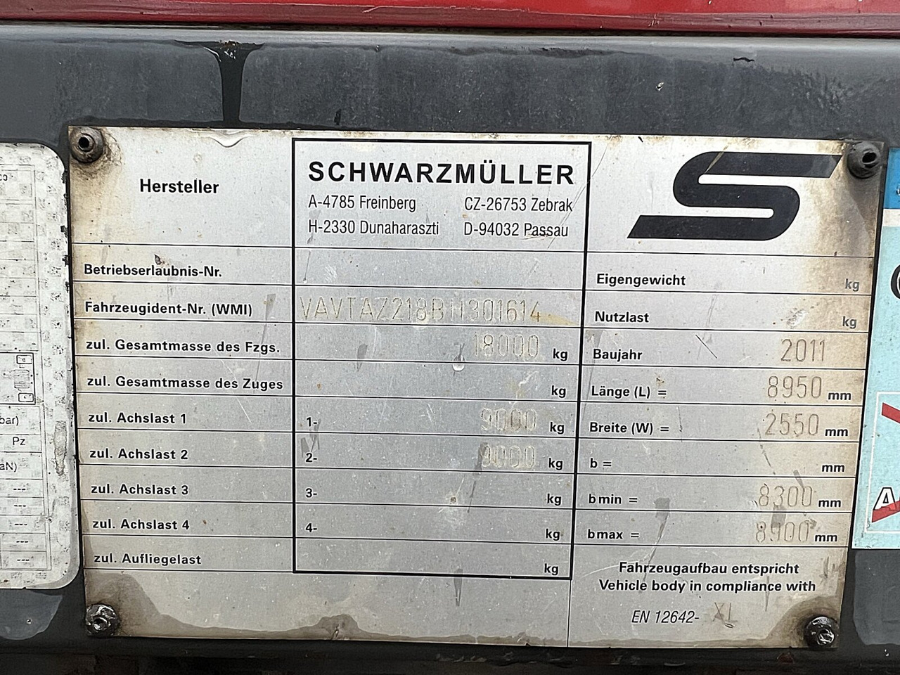 Schwarzmüller AZ 18 AZ 18 - Plošinový/ Valníkový príves: obrázok 3 Schwarzmüller AZ 18 AZ 18 - Plošinový/ Valníkový príves: obrázok 3