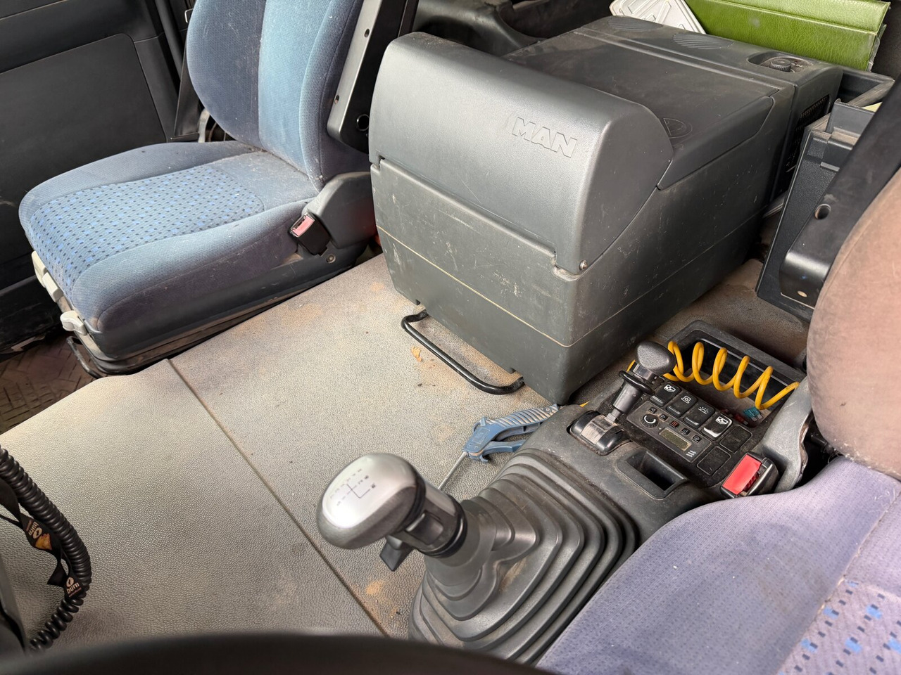 MAN TGA 18.440 4x4 BL TGA 18.440 4x4 BL, Hydraulik - Ťahač: obrázok 5 MAN TGA 18.440 4x4 BL TGA 18.440 4x4 BL, Hydraulik - Ťahač: obrázok 5