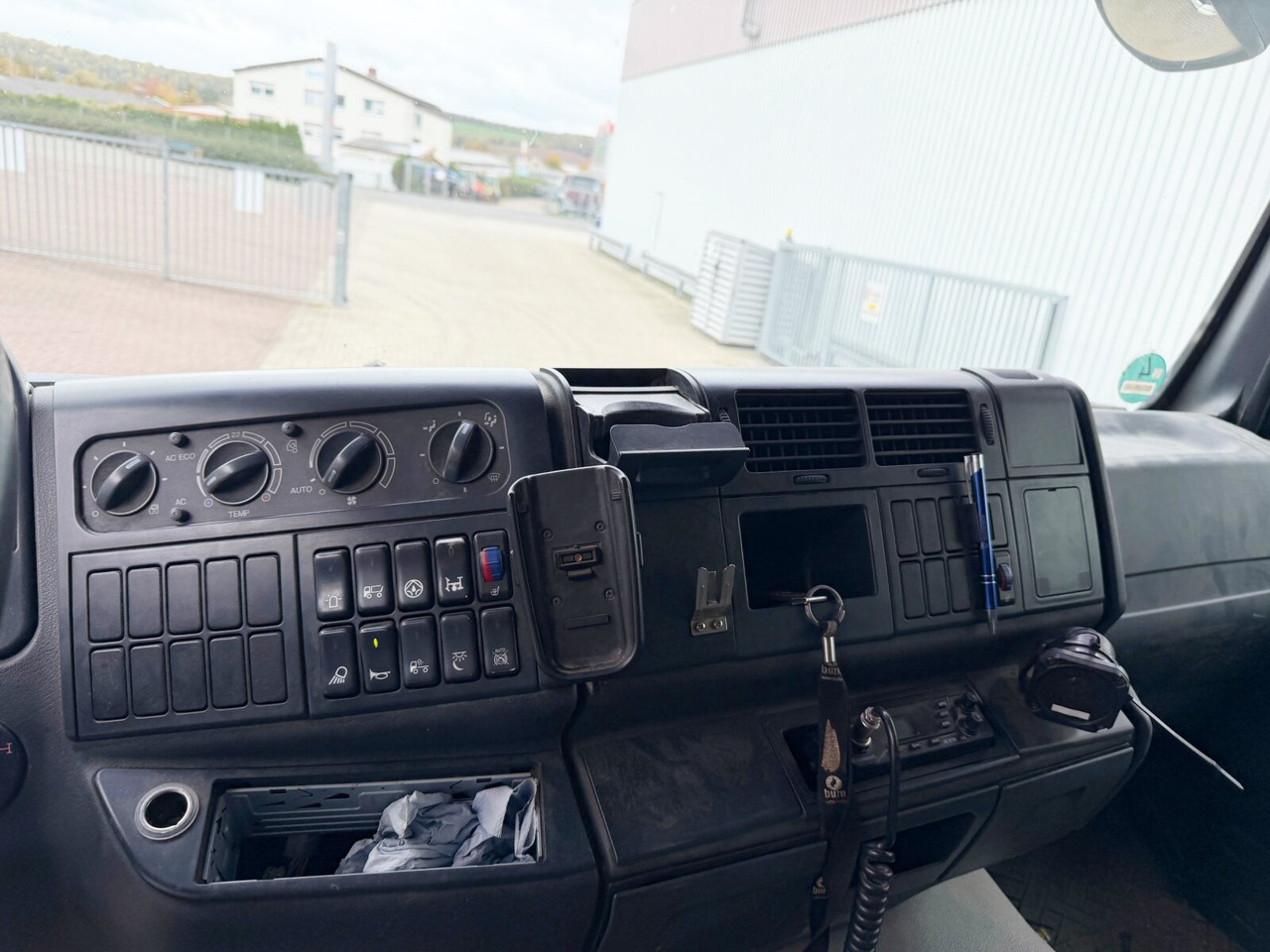 MAN TGA 18.440 4x4 BL TGA 18.440 4x4 BL, Hydraulik - Ťahač: obrázok 4 MAN TGA 18.440 4x4 BL TGA 18.440 4x4 BL, Hydraulik - Ťahač: obrázok 4