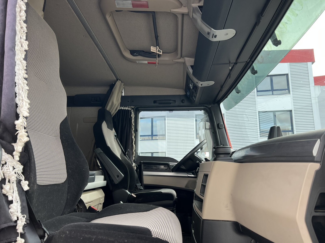 MAN TGX 18.500 4X4H BLS TGX 18.500 4X4H BLS, PriTarder, HydroDrive, Kipphydraulik - Ťahač: obrázok 4 MAN TGX 18.500 4X4H BLS TGX 18.500 4X4H BLS, PriTarder, HydroDrive, Kipphydraulik - Ťahač: obrázok 4