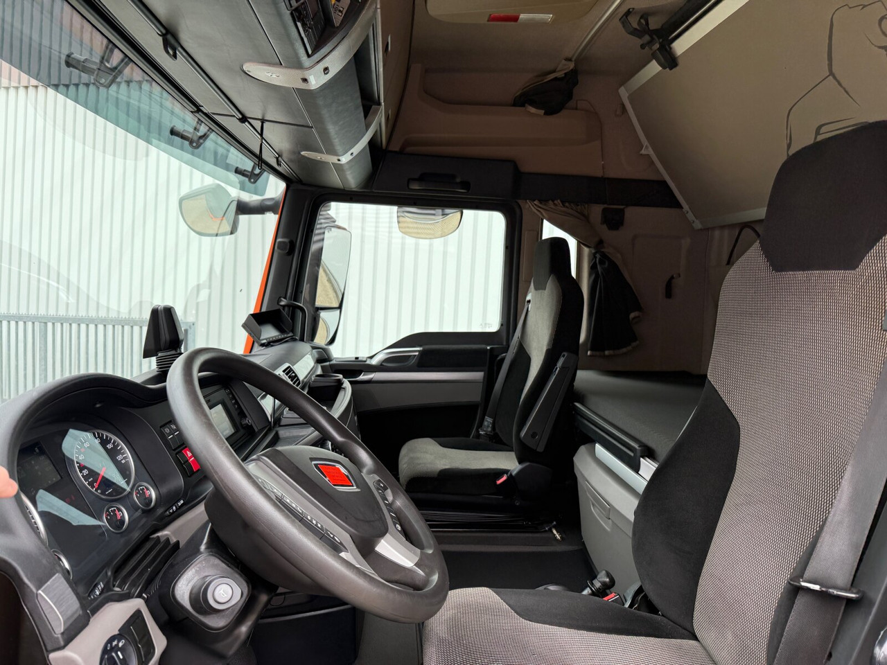 MAN TGX 26.510 6X2/4 BLS TGX 26.510 6X2/4 BLS, Intarder, Vorlauflenk-/lift, Standklima, XXL-Fahrerhaus, 70t - Ťahač: obrázok 2 MAN TGX 26.510 6X2/4 BLS TGX 26.510 6X2/4 BLS, Intarder, Vorlauflenk-/lift, Standklima, XXL-Fahrerhaus, 70t - Ťahač: obrázok 2