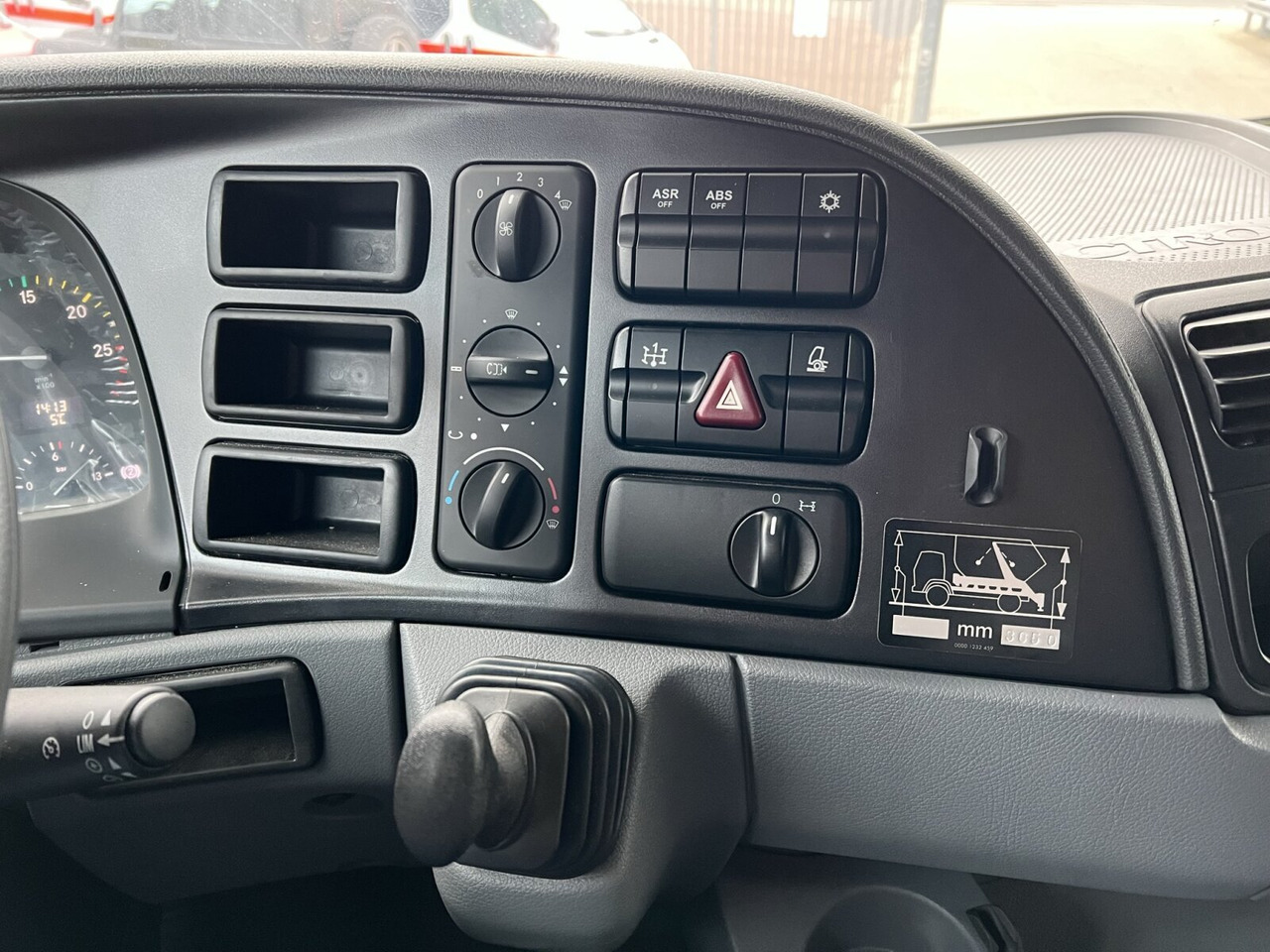 Mercedes-Benz Actros 2141 K 4x2 Actros 2141 K 4x2 - Ťahač: obrázok 2 Mercedes-Benz Actros 2141 K 4x2 Actros 2141 K 4x2 - Ťahač: obrázok 2