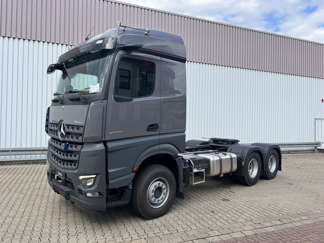 Mercedes-Benz Actros 3363 LS 6x4 Actros 3363 LS 6x4, Retarder, SoloStar, MultimediaCockpit, Navi, LED - Ťahač: obrázok 1 Mercedes-Benz Actros 3363 LS 6x4 Actros 3363 LS 6x4, Retarder, SoloStar, MultimediaCockpit, Navi, LED - Ťahač: obrázok 1