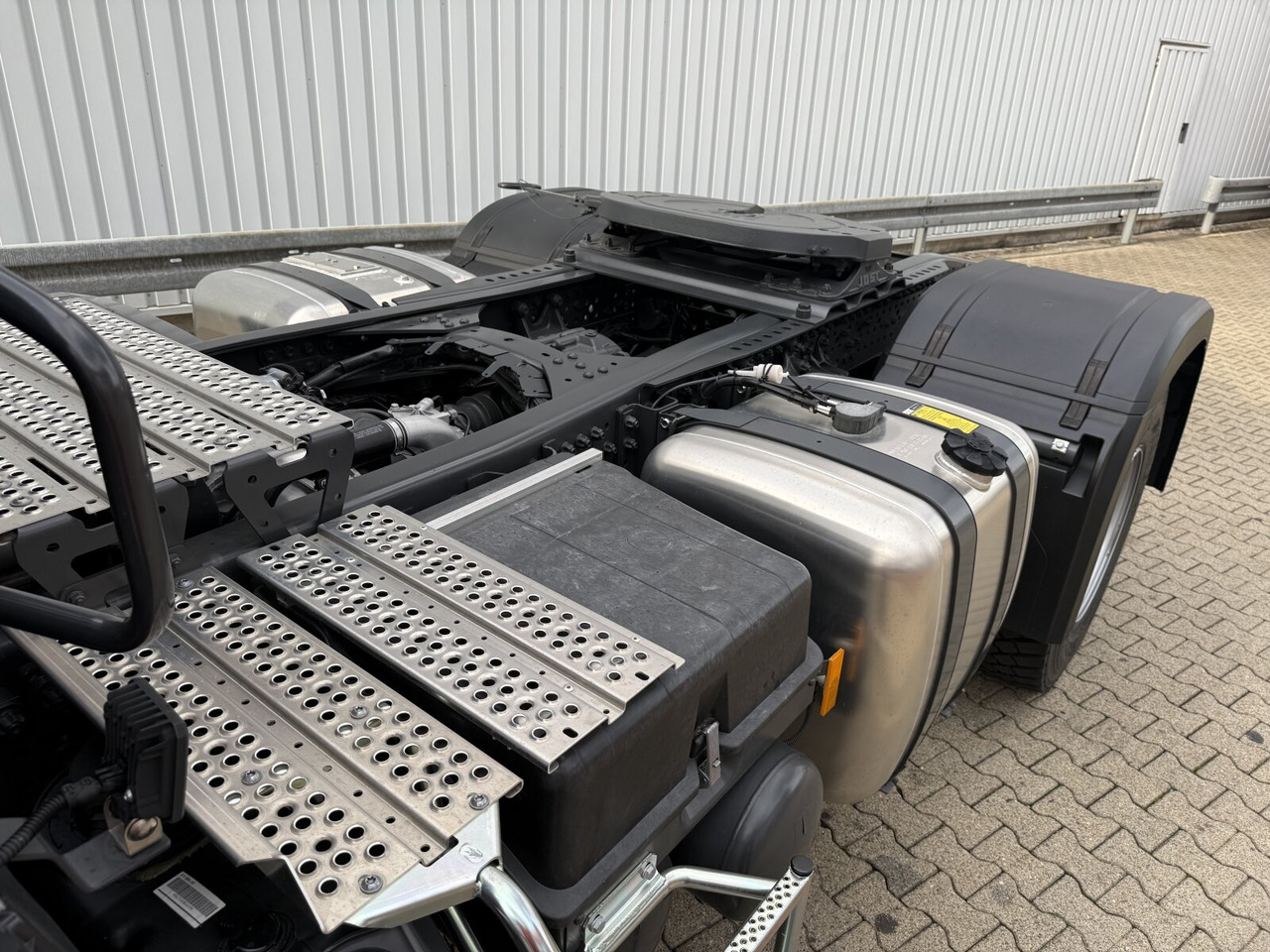 Mercedes-Benz Arocs 1853 AS 4x4 Arocs 1853 AS 4x4, Retarder, MultimediaCockpit, Navi - Ťahač: obrázok 2 Mercedes-Benz Arocs 1853 AS 4x4 Arocs 1853 AS 4x4, Retarder, MultimediaCockpit, Navi - Ťahač: obrázok 2