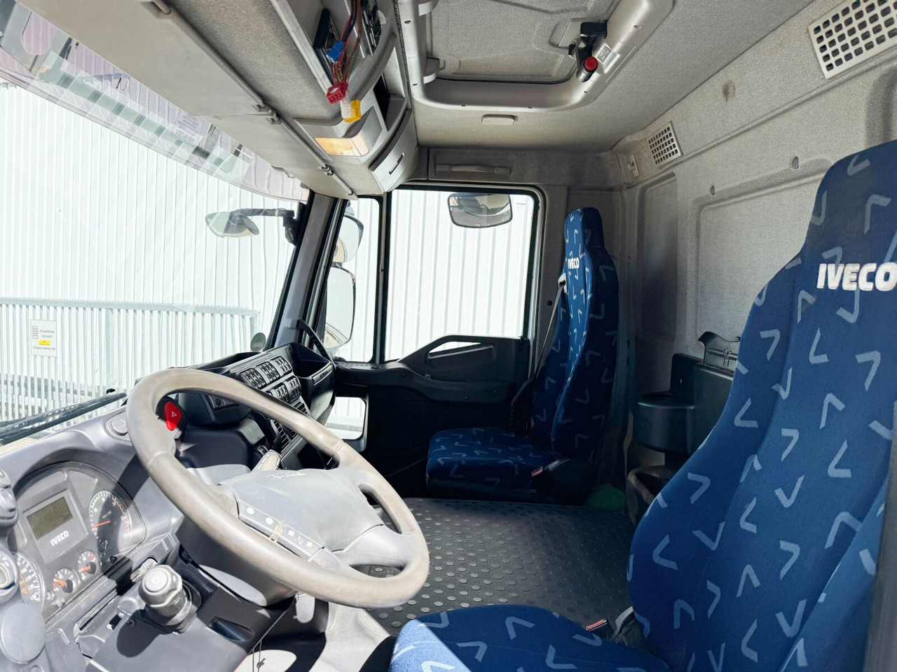 Trakker AD260T41/P 6x4 Trakker AD260T41/P 6x4, EEV, VDL S-21-5200 - Hákový nosič kontajnerov: obrázok 2 Trakker AD260T41/P 6x4 Trakker AD260T41/P 6x4, EEV, VDL S-21-5200 - Hákový nosič kontajnerov: obrázok 2