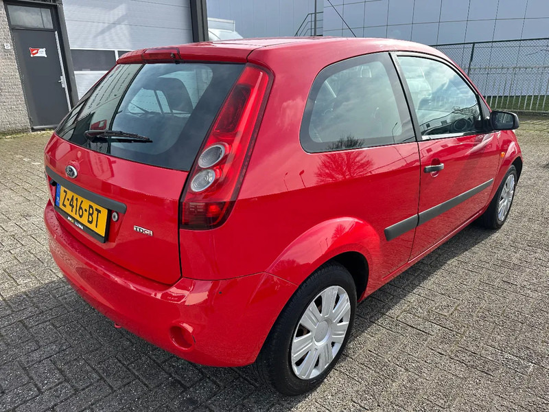 Ford Fiesta TDCi 1.4 + AIRCO + CARPLAY + REAR CAMERA + 194.511 KM - Hatchback: obrázok 5 Ford Fiesta TDCi 1.4 + AIRCO + CARPLAY + REAR CAMERA + 194.511 KM - Hatchback: obrázok 5