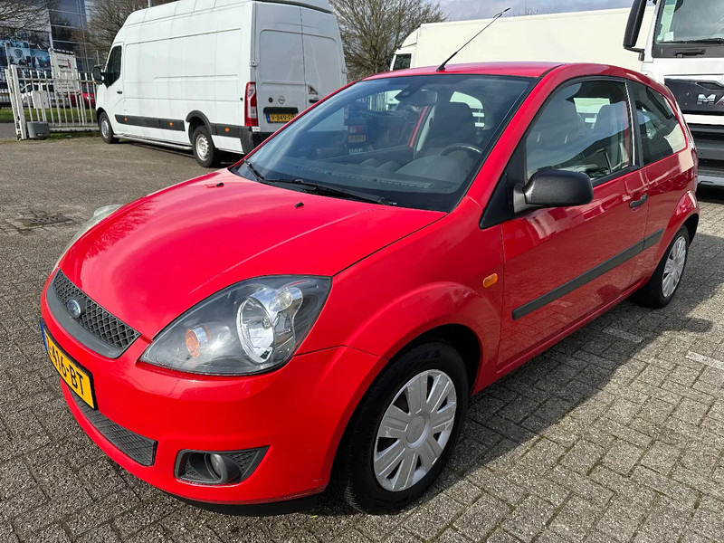 Ford Fiesta TDCi 1.4 + AIRCO + CARPLAY + REAR CAMERA + 194.511 KM - Hatchback: obrázok 1 Ford Fiesta TDCi 1.4 + AIRCO + CARPLAY + REAR CAMERA + 194.511 KM - Hatchback: obrázok 1