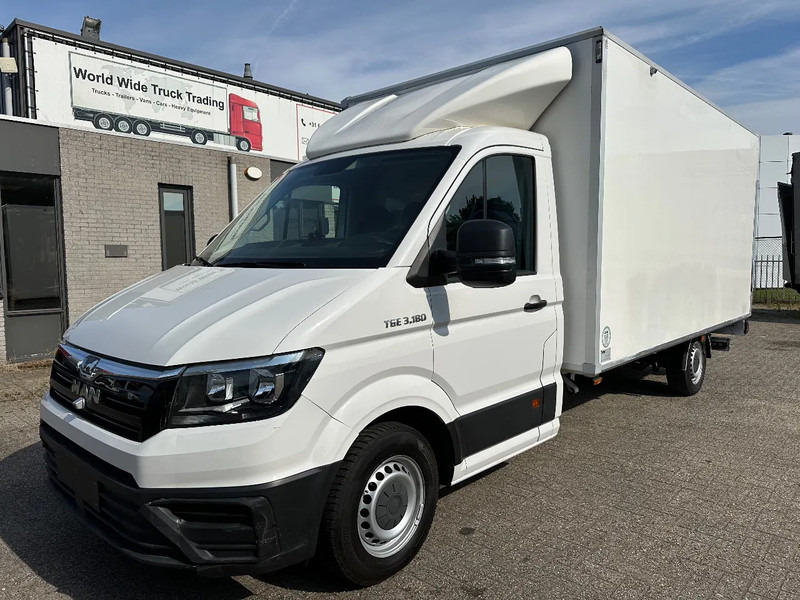 MAN TGE TGE 3.180 + 360 CAMERA + LIFT + EURO 6B + AIRCO + 720 KG LOADING + 3 SEATS - Dodávka skriňová nadstavba: obrázok 1 MAN TGE TGE 3.180 + 360 CAMERA + LIFT + EURO 6B + AIRCO + 720 KG LOADING + 3 SEATS - Dodávka skriňová nadstavba: obrázok 1