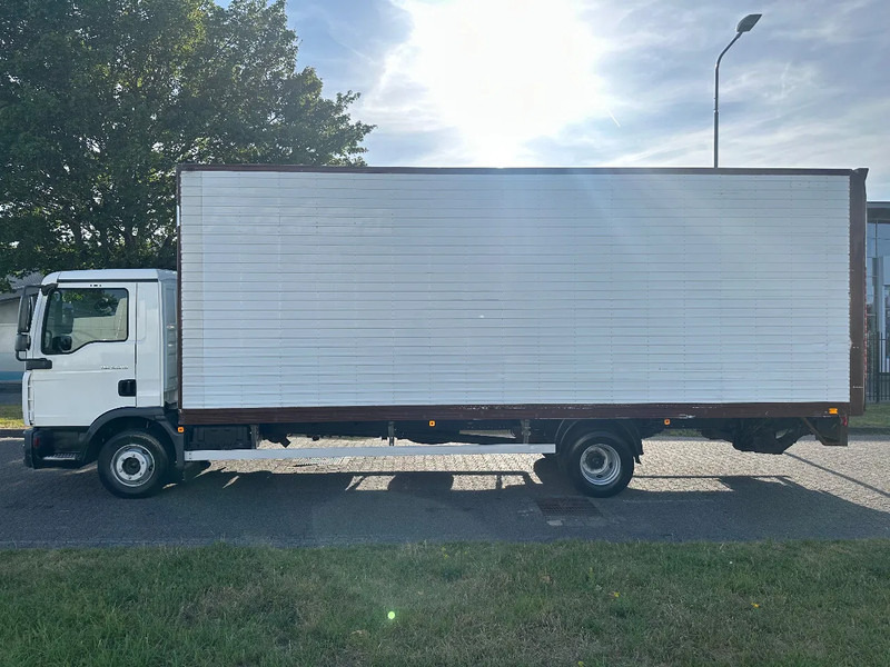 MAN TGL 12.210 MANUAL + 2000 KG LIFT + 2.60 M HIGH BIG BOX + AIRCO + SPRING / SPRING + 3 SEATS - Skříňový nákladní auto: obrázok 2 MAN TGL 12.210 MANUAL + 2000 KG LIFT + 2.60 M HIGH BIG BOX + AIRCO + SPRING / SPRING + 3 SEATS - Skříňový nákladní auto: obrázok 2