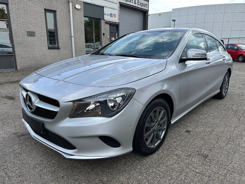 Mercedes-Benz CLA-Klasse 200 D - SHOOTING BRAKE + SUNROOF + NAVI - Automobil: obrázok 1 Mercedes-Benz CLA-Klasse 200 D - SHOOTING BRAKE + SUNROOF + NAVI - Automobil: obrázok 1