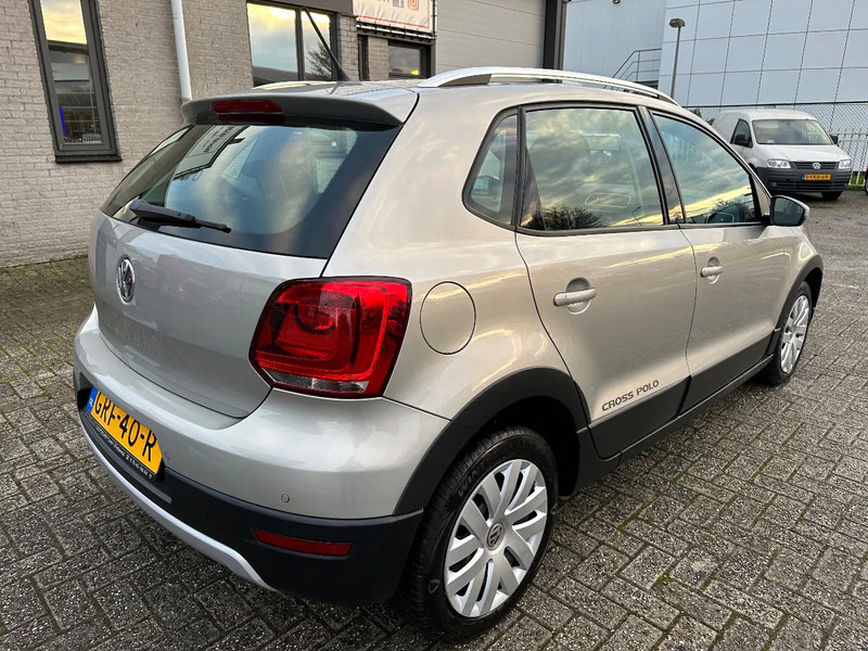 Volkswagen Polo 1.2 TSI CROSS + AUTOMATIC + 101.474 KM + APK/TUV - Hatchback: obrázok 5 Volkswagen Polo 1.2 TSI CROSS + AUTOMATIC + 101.474 KM + APK/TUV - Hatchback: obrázok 5