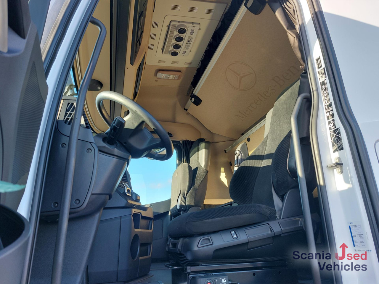 MERCEDES-BENZ 1845L Plane/Edscha NUR KOMPLETT m. ANH.!!! - Plachtové nákladné vozidlo: obrázok 4 MERCEDES-BENZ 1845L Plane/Edscha NUR KOMPLETT m. ANH.!!! - Plachtové nákladné vozidlo: obrázok 4