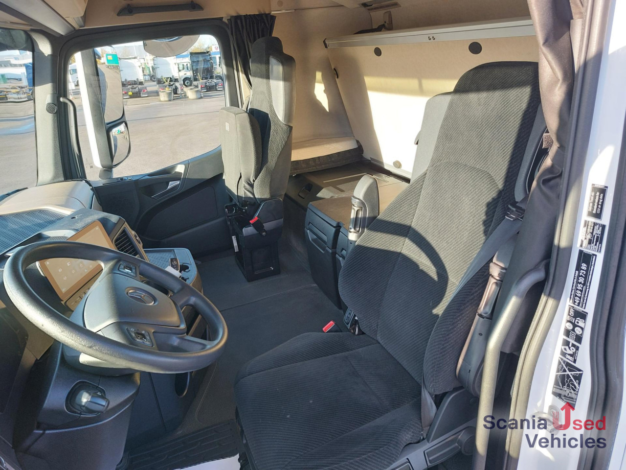 MERCEDES-BENZ 1845L Plane/Edscha NUR KOMPLETT m. ANH.!!! - Plachtové nákladné vozidlo: obrázok 5 MERCEDES-BENZ 1845L Plane/Edscha NUR KOMPLETT m. ANH.!!! - Plachtové nákladné vozidlo: obrázok 5